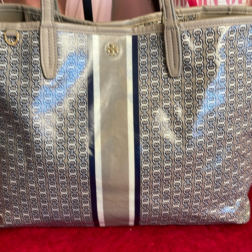 TORY BURCH GEMINI LINK TAUPE NAVY PRINTED TOTE BAG